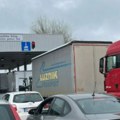 Teretnjaci čekaju dva sata na izlazu iz Srbije na prelazu Šid, a evo koliko na Batrovcima.