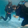 Ronjenje se prvo uči u bazenu – bezbednom mestu za početak obuke i disciplinu