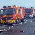 Teška nesreća na obilaznici u Beogradu: Išao kontra smerom, pa udario u drugo vozilo i buknuo: Vozač još uvek u…
