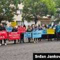 Црногорски умјетници са протеста поручили Влади да 'култура није плијен'