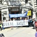 Protest prosvetnih radnika: Posle skupa ispred Skupštine Srbije, krenuli ka Vladi Srbije, deo škola danas bez nastave (foto…
