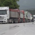 AMSS: Kamioni na Batrovcima čekaju sedam sati