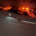 Lava pomešana sa snegom - ekstrem i spektakl: Skijaši na korak od opasnosti kod vulkana Etna, snimci ne prestaju da se šire…