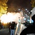 Ovo su uhapšene osobe nakon protesta u Beogradu! Oglasilo se vjt: Gađali policiju flašama, kamenjem, motkama...