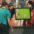 Bundesliga uvodi objašnjenja VAR odluka i snimke sa kamera na telu sudija