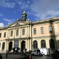 Bi-Bi-Si iza zatvorenih vrata Nobelovog komiteta dok odlučuje o dobitniku nagrade za mir