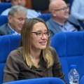 SRCE: Na Dan oslobođenja Beograda Vlada sednicu održava u Leskovcu? Šta se dešava?