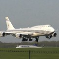 Na aerodrom u Budimpešti sletela "leteća palata": Sve pršti od luksuza, evo ko je vlasnik