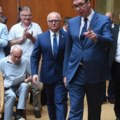 Vučić: Nastavićemo da radimo, da gledamo kako i na koji način da pomažemo opštinama (foto)