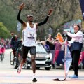 Oborio rekord i slavio u velikom stilu: Etiopljanin Tola pobednik njujorškog maratona