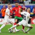 Uživo! Portugal - SLOVENIJA: Umalo potpuni šok za Portugalce , Šeško promašio zicer! Ronaldo i družina sve nervozniji!