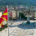 Ambasada Srbije hitno reagovala Skoplje pod hitno da procesuira Albanca koji je skinuo tablu u Kumanovu