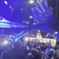 (Video) Zabeležen trenutak pada metalne ptice: "Čuli smo krike, deca su bila tu": Svedoci opisali kako je izgledao užas u…