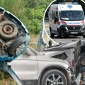 Težak udes kod Despotovca: Automobil sleteo s puta, jedna osoba stradala, vatrogasci je izvlačili
