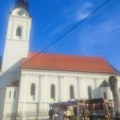 Pakrac: Počelo liturgijsko slavlje u obnovljenom hramu Svete trojice