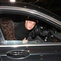 Minić u leopard dezenu, a butine sevaju Desingerica sa ženom došao na slavlje kod sina Viki Miljković: Nevena zagrmela u…