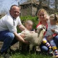 Albanka Majlinda se udala za Srbina i postala Maja: Prešla u pravoslavlje i naučila jezik, a ovako slave praznike