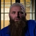 Uoči Božića uleteo u kuću i pobio tri člana porodice! Muamer planirao i atentat na Miloševića, a sada služi 35 godina zatvora…