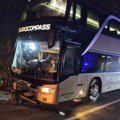 Autobus sa podgoričkim osnovcima udario u stenu kod Mojkovca, više povređenih