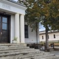 Incident ispred škole u Topoli – većnica osumnjičena za napad na učenike