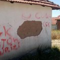 Ovo je sinhronizovana kampanja albanskih ekstremista! Na kući porodice Đurković u Gojbulji ispisani grafiti “UČK” i ime…