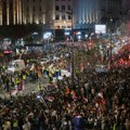 Raste broj svjedočenja o posljedicama nepoznatog sredstva na protestu u Beogradu