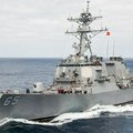 Igra živaca na bliskom istoku: Helikopter iranske mornarice upozorio američki razarač u Omanskom zalivu