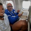 FOTO Realova zvezda jedva sela na svoje mesto u avionu, slike postale hit