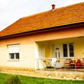 "Prodaje se kuća 7.350 km od Njujorka, lokacija Bački Jarak": Hit oglas nasmejao Srbiju, uštedećete 83.000 evra