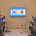 (VIDEO) Kad političari sednu za bubnjeve: Poklon predsednika Južne Koreje japanskoj premijerki Takaiči
