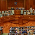 Skupština u Prištini usvojila rezoluciju o podršci bivšim vođama OVK: Srpska lista napustila salu