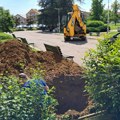 Počeli radovi na sanaciji problema sa vodom u Domu zdravlja u Lazarevcu, građani bez zvaničnih informacija