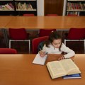 Sve manje mladih u SAD čita iz zadovoljstva: Stručnjaci upozoravaju na zabrinjavajući trend