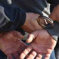 Drama na Trgu Radomira Putnika: Kod mladića pronađeni sekira, nož i gasni pištolj