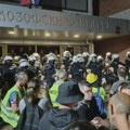 Dan kad je počela dvonedeljna policijska “okupacija” Filozofskog fakulteta i zaključavanje vrata za studente i profesore…