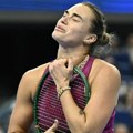 Nikola šokirala Sabalenku: Arina izgubila od anonimne teniserke i potvrdila da je u velikoj krizi