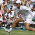 Novak uvežbava ključan udarac za titulu na Vimbldonu Đoković se sa velikim rivalom sprema za najvažniji turnir (video)