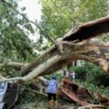 Oluja usmrtila dvije osobe na sjeveru Italije, moguće vanredno stanje