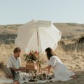 Ljubavni horoskop za 6. avgust: Vodolije i Ribe čeka ljubav na putovanju, jedan znak čeka velika kriza u braku