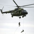 Specijalac Vojske Srbije nestao prilikom skoka iz helikoptera, drugi teško povređen