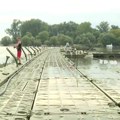 Ponovo se može do Lida: Hladno za kupanje, na pontonskom mostu tek poneki pecaroš VIDEO