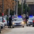 Krv na autu i jake policijske snage u Novom Sadu: Prve slike sa mesta gde je izboden taksista (foto)