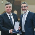 Zoran Milanović odlikovao dirigenta Aleksandra Markovića iz Beograda