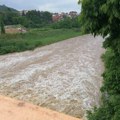 Vanredna situacija u delovima Leskovca, zbog poplava evakuisano 11 ljudi