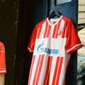 ФК Црвена звезда представио дресове за нову сезону, ево како изгледају