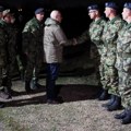 Vučević u novogodišnjoj noći obišao dežurnu jedinicu PVO