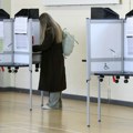 Zatvorena birališta na izborima za EP u Irskoj, Česi sutra nastavljaju glasanje