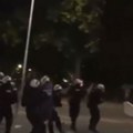 Blokaderi napali policiju na Novom Beogradu (video)