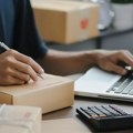 OPREZ! Građanima pristižu OPASNI paketi, UGROŽENO oko 800.000 Srba: Evo šta je u njima