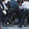 Met gala: Protesti i hapšenja oko crvenog tepiha